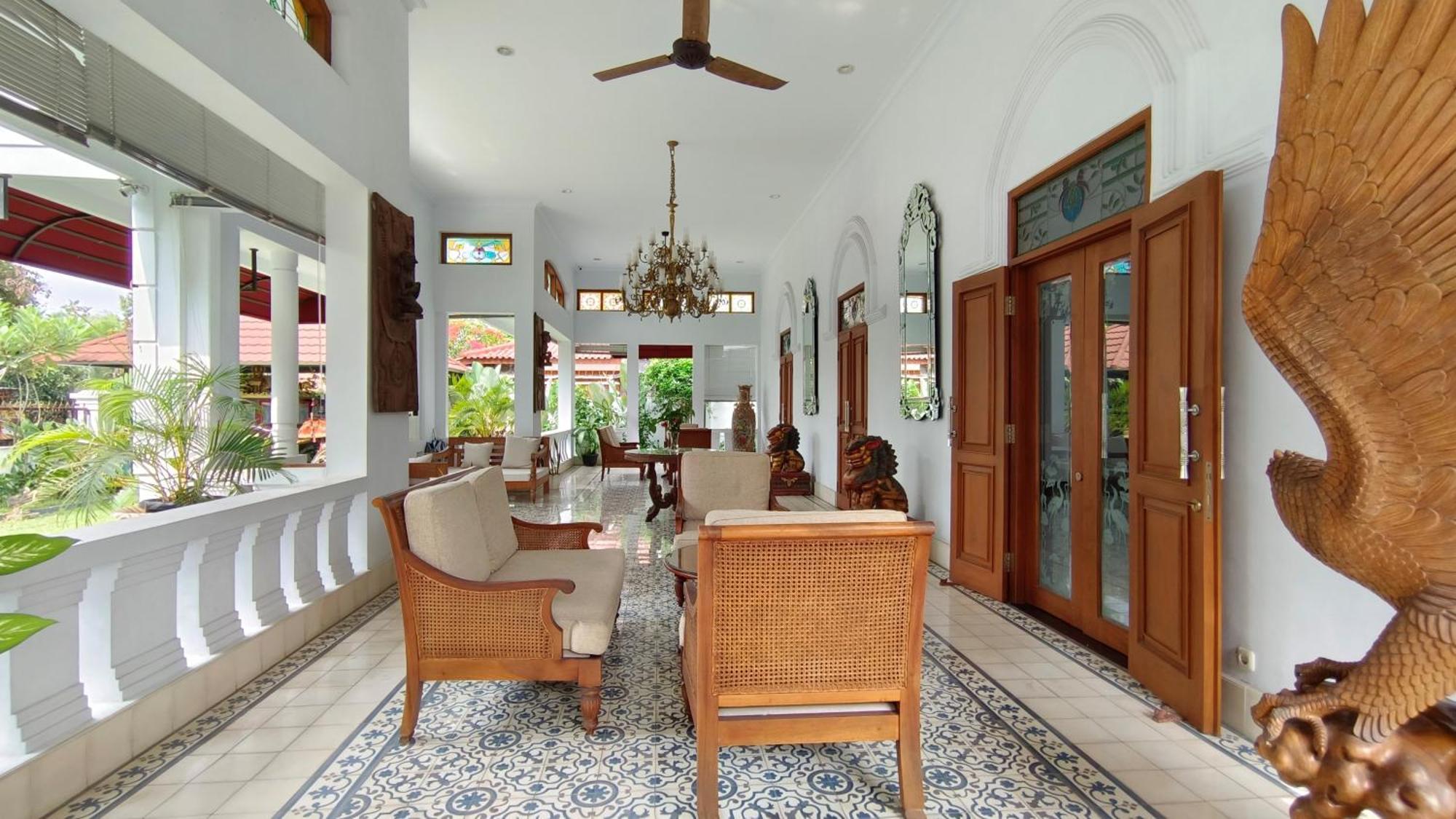 Hotel Griya Asih Yogyakarta Exterior foto